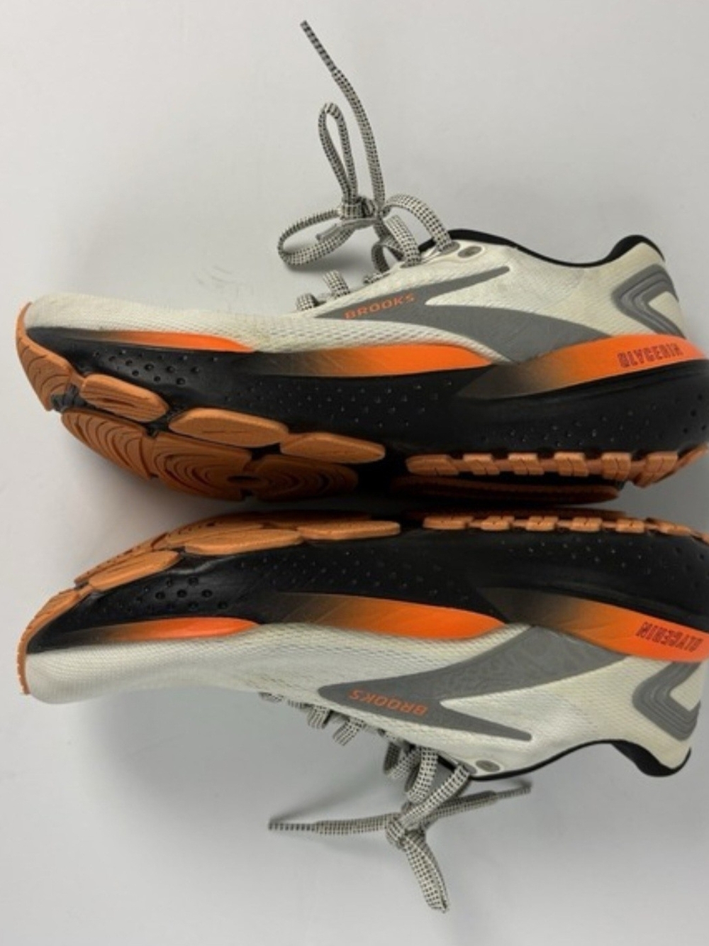 Brooks Women 9.5